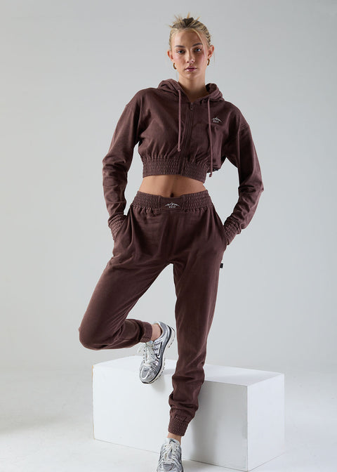 The Stratus Tracksuit in Chocolate US10021