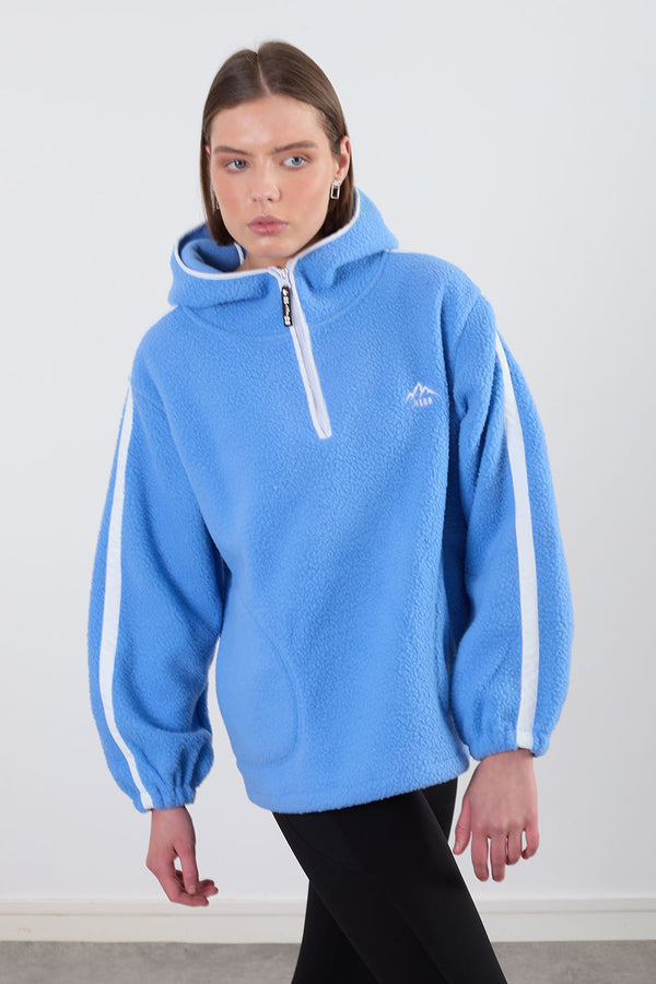 The Echo Fleece in Cornflower and white  US45513