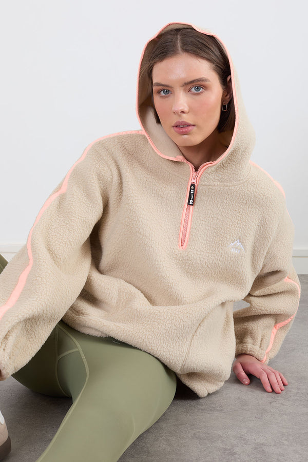 The Echo Fleece in Stone US45513